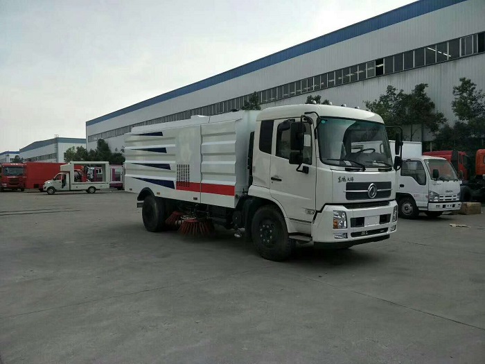 東風(fēng)天錦掃路車 東風(fēng)天錦掃路車圖片