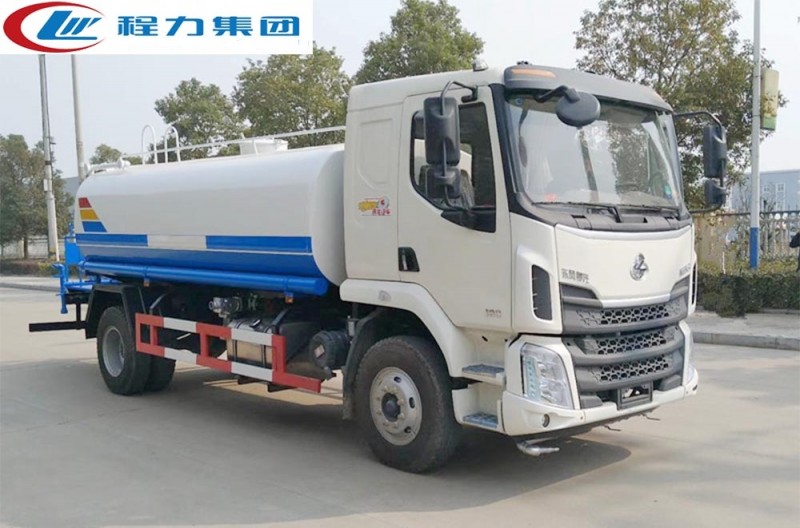 東風(fēng)柳汽12方灑水車(chē)