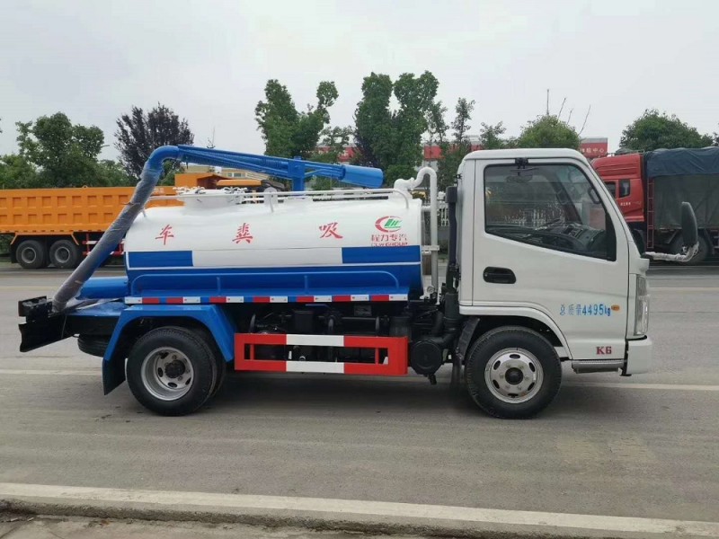 凱馬2方藍(lán)牌吸糞車