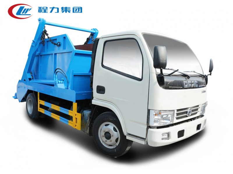 東風小多利卡5-6方擺臂垃圾車