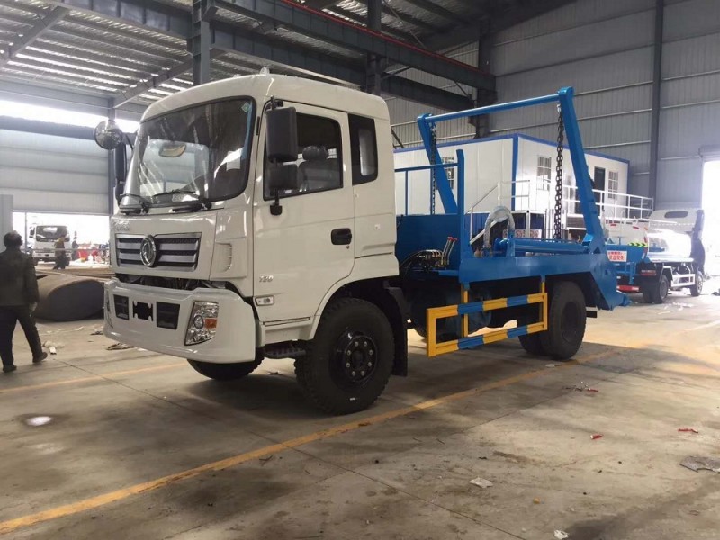 東風(fēng)專底10方擺臂垃圾車