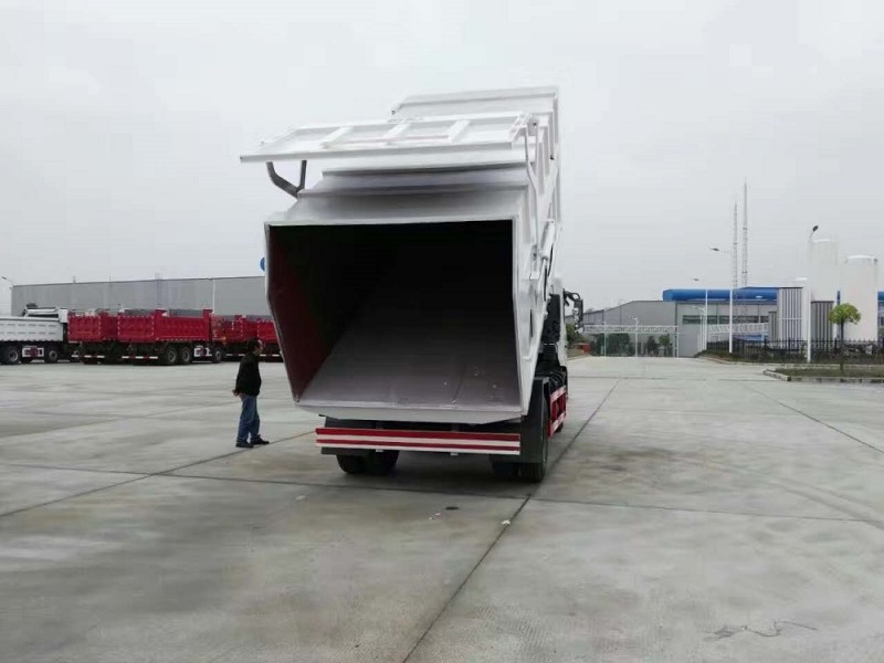 東風天錦15-17方對接垃圾車
