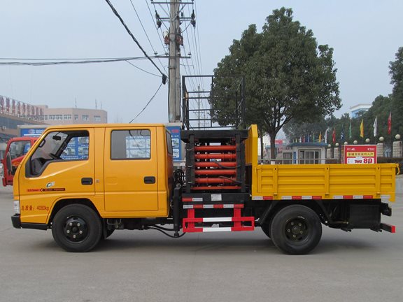 江鈴雙排座8-10米平臺升降高空作業車圖片