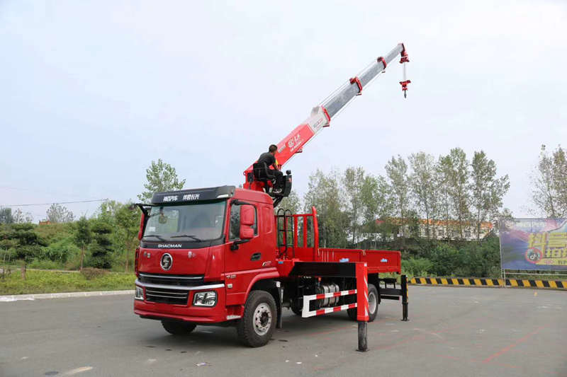 隨車吊軒德翼6單橋隨車吊圖片