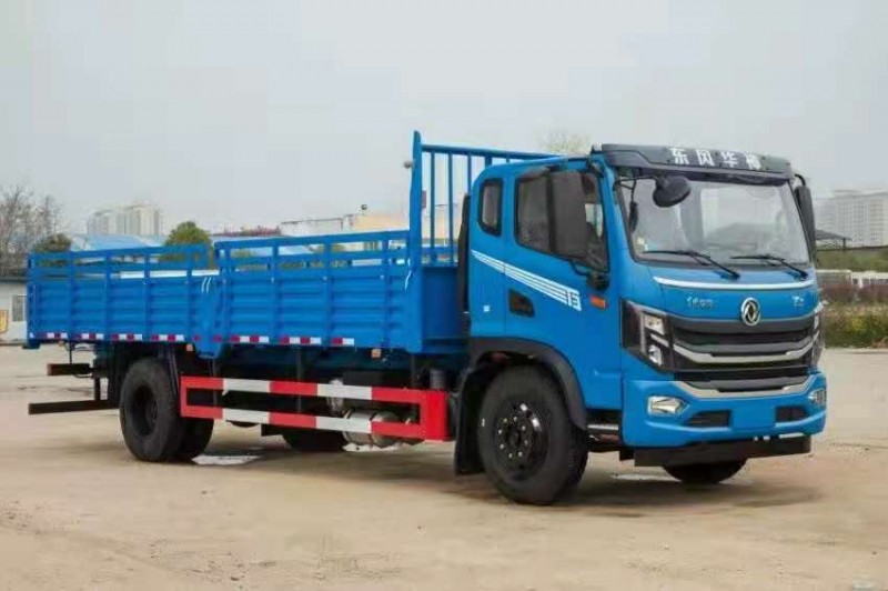 東風(fēng)T710教練車(chē)