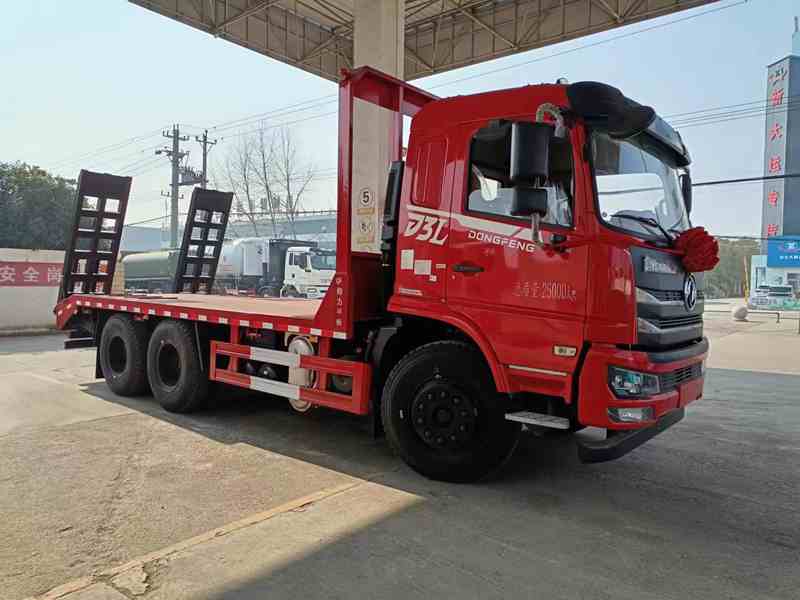 東風D3L后八輪平板運輸車 東風D3L后八輪平板運輸車圖片